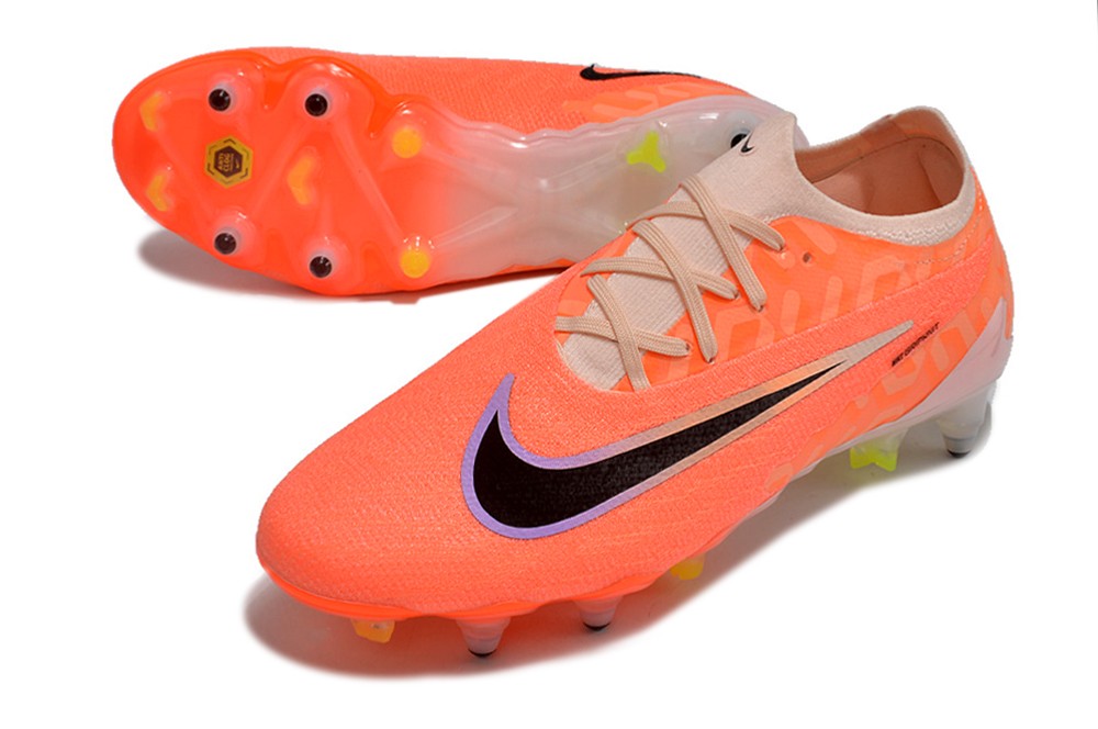 Nike Phantom GX Elite SG-Pro Anti-Clog United Pack